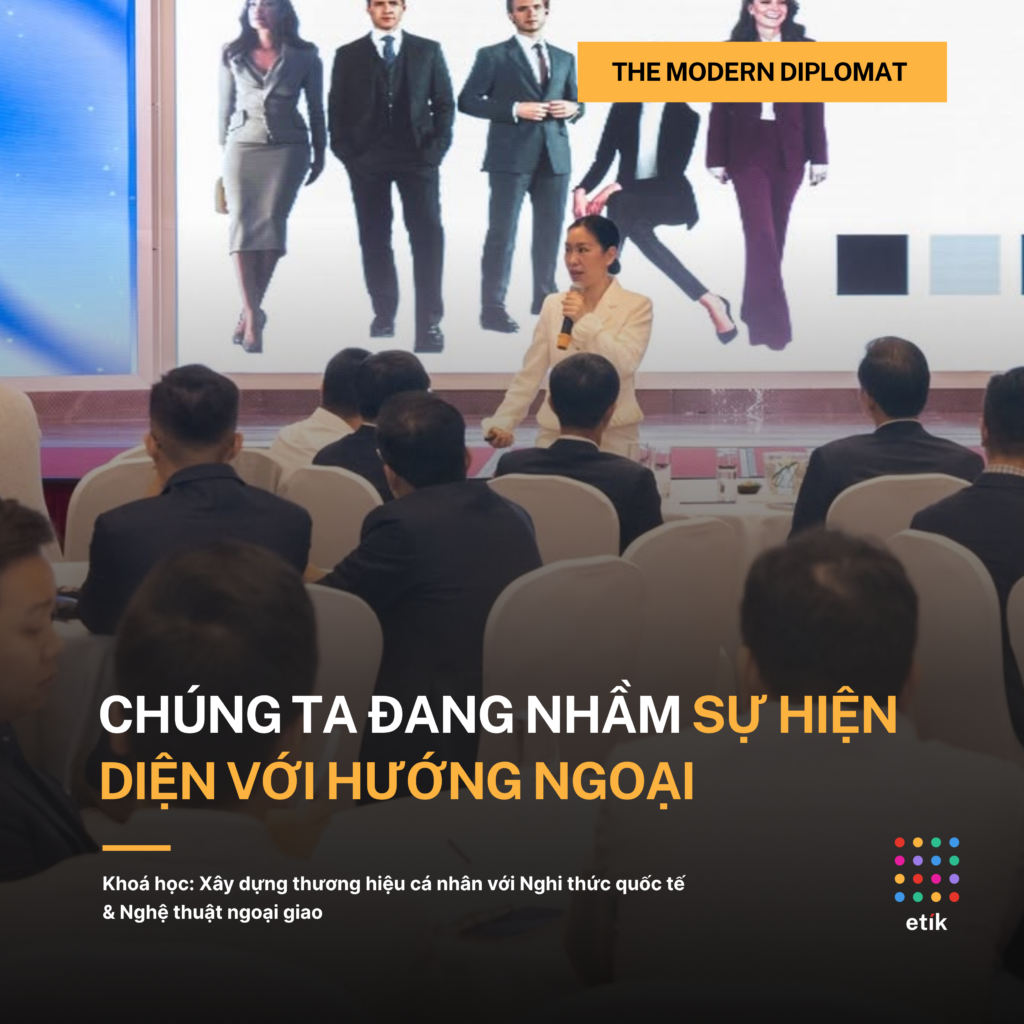 Chúng ta đang nhầm sự hiện diện với hướng ngoại